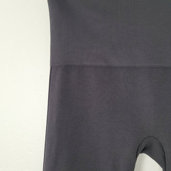 Spanx EcoCare Seamless Ankle Leggings Nylon Stretch Black Size M - Picture 8 of 13